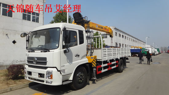 東風(fēng)隨車吊圖片