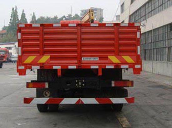 國(guó)四十通三軸隨車吊