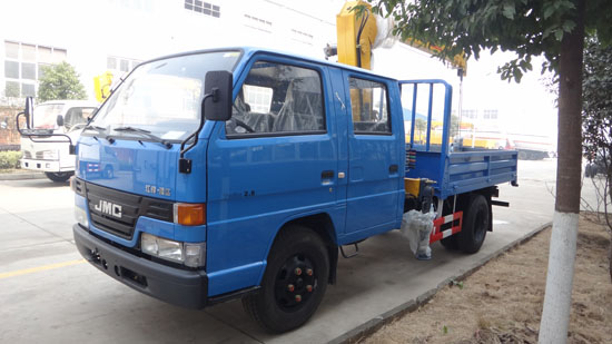 藍(lán)牌隨車吊
