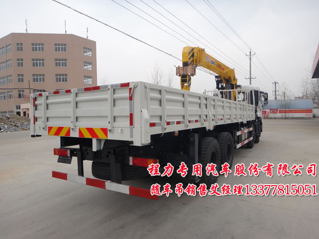 東風(fēng)天龍隨車(chē)吊天龍前四后八圖片