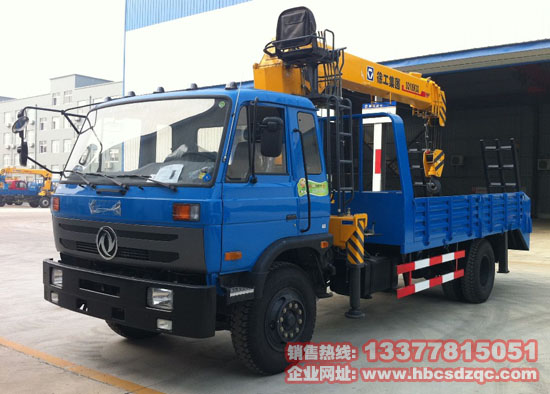 隨車起重運(yùn)輸車圖片